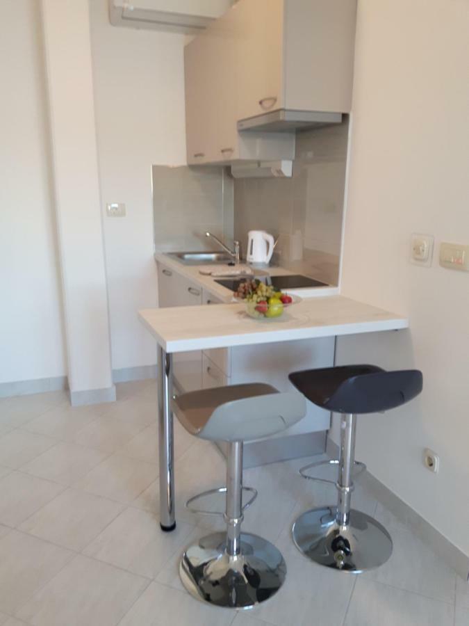 Apartments Nika Trogir Exterior foto